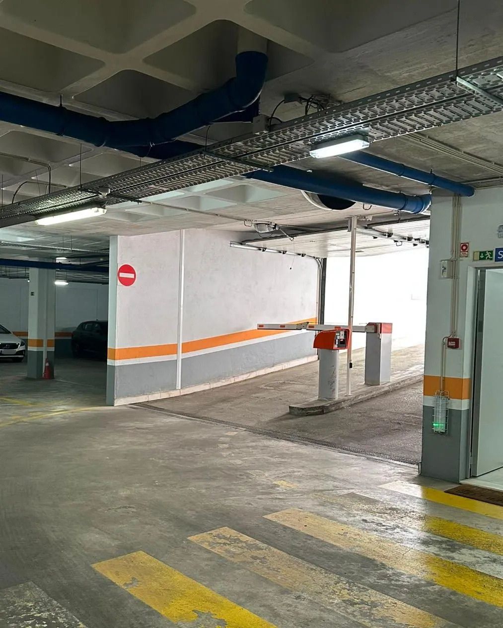 Estacionar perto do Hospital da Luz na Amadora